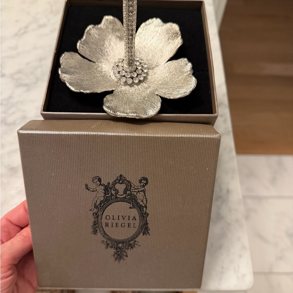 Olivia Riegel Silver Botanica Ring Holder